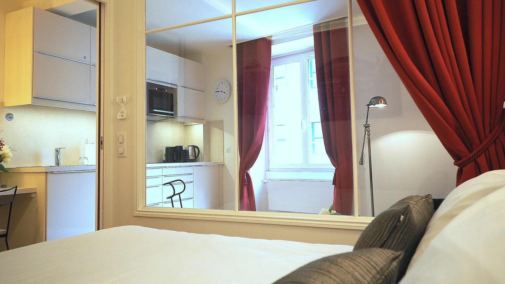 Louvre Opera Design Chicsuites Paris 0*,